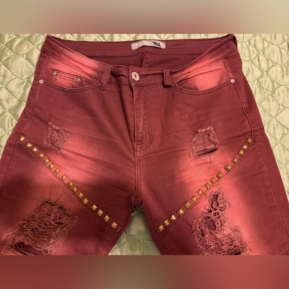 ❤️Women’s Distressed Studded Jeans❤️Rust Color❤️Size 11/12❤️BLUE TOPIC❤️ - Picture 1 of 13